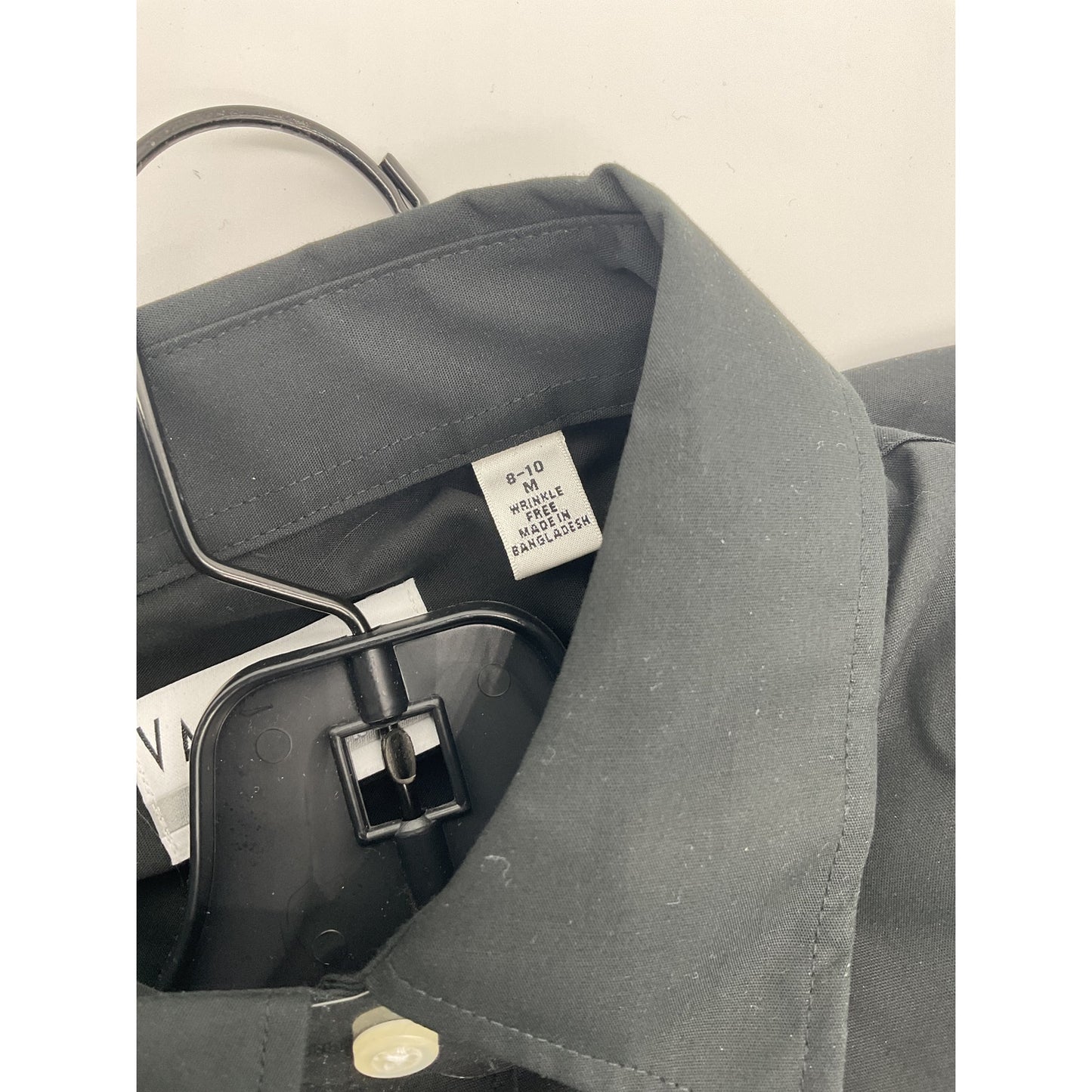 Van Heusen Women’s Button-Up Dress Shirt M (8–10)