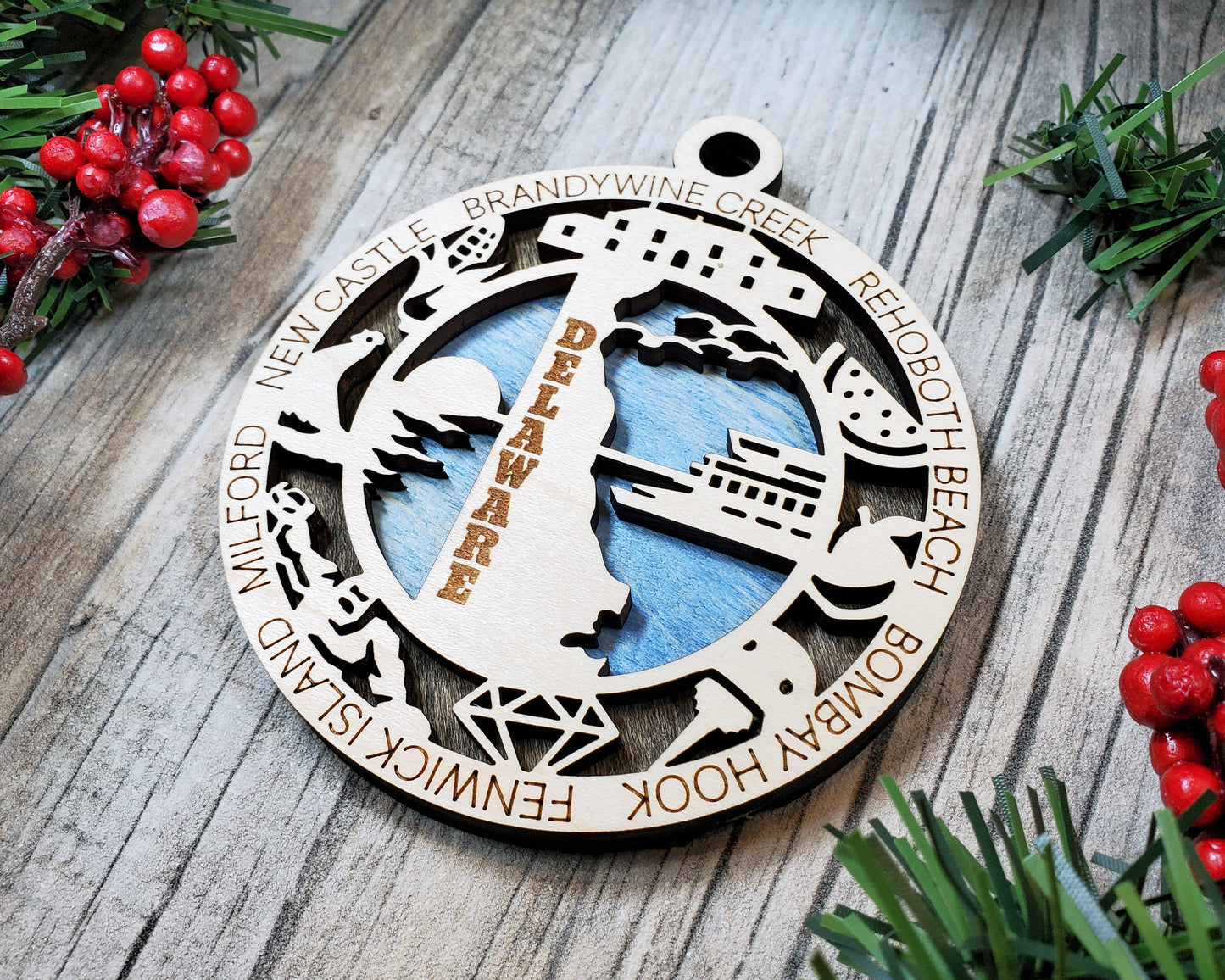 Delaware Ornament – Laser Cut Delaware State Christmas Ornament, Handmade DE Gift, Delaware Decor, Holiday Keepsake, Personalized State Present