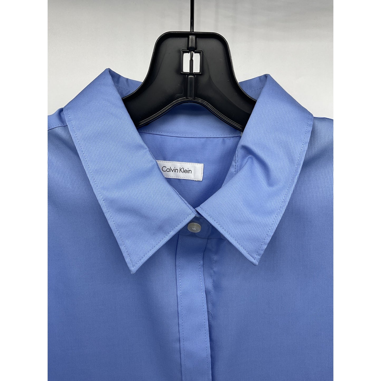 Calvin Klein Women’s Long-Sleeve Dress Shirt 2XL (20–22)