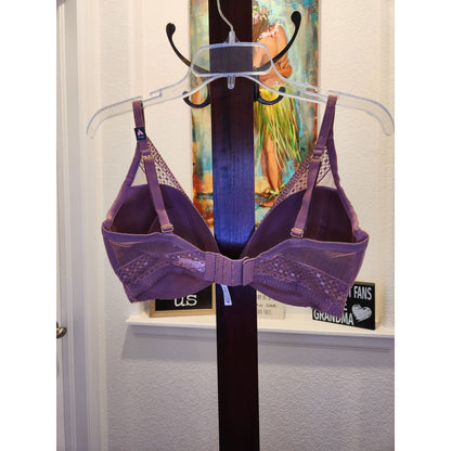 Incredible by Victoria Secret | Plunge Bra | 34DDD | NWT