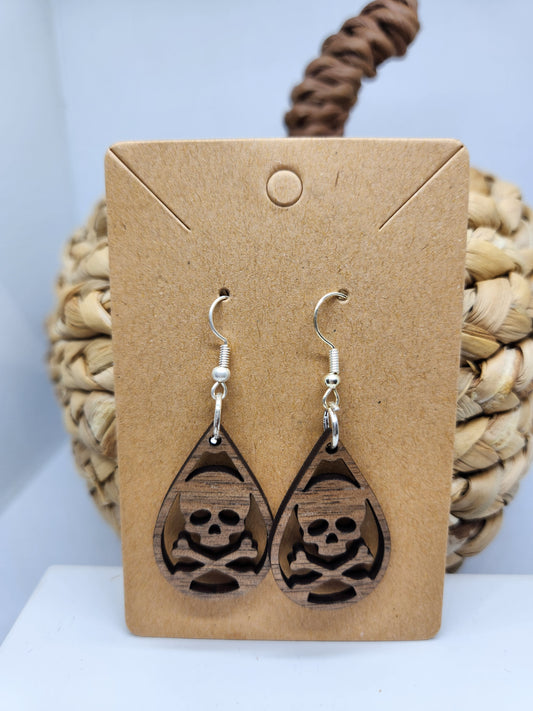 Halloween Earrings *Skull & Crossbones*
