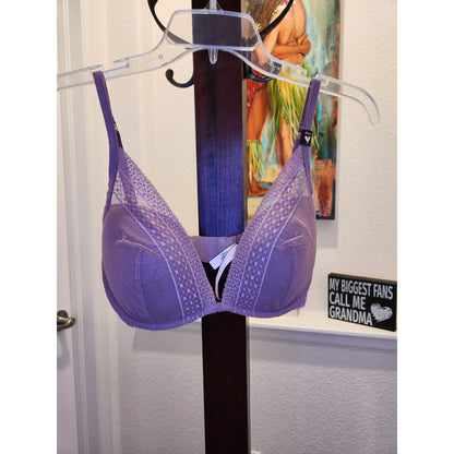 Incredible by Victoria Secret | Plunge Bra | *34DD* | NWT