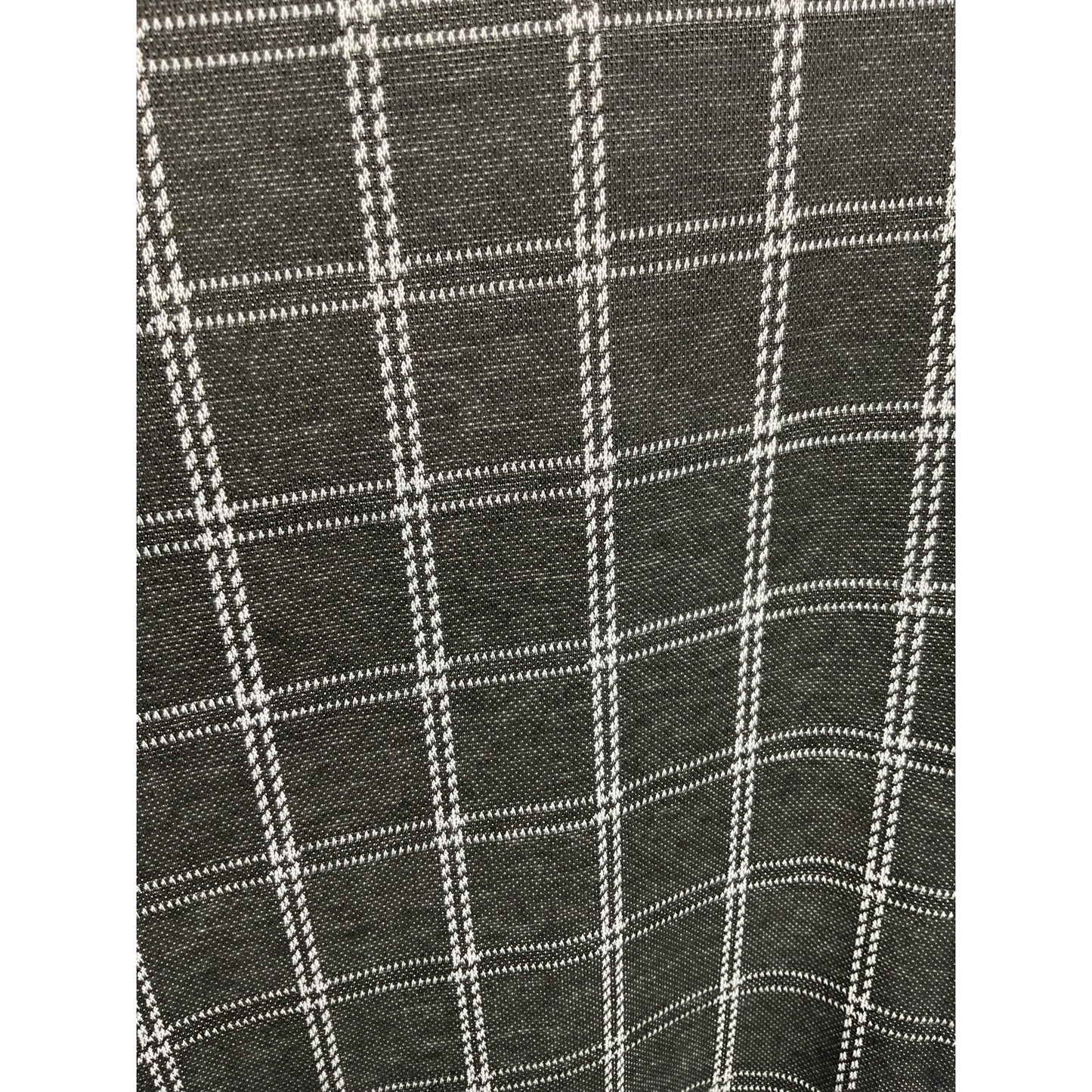 Van Heusen Women’s Plaid Stretch Top – M