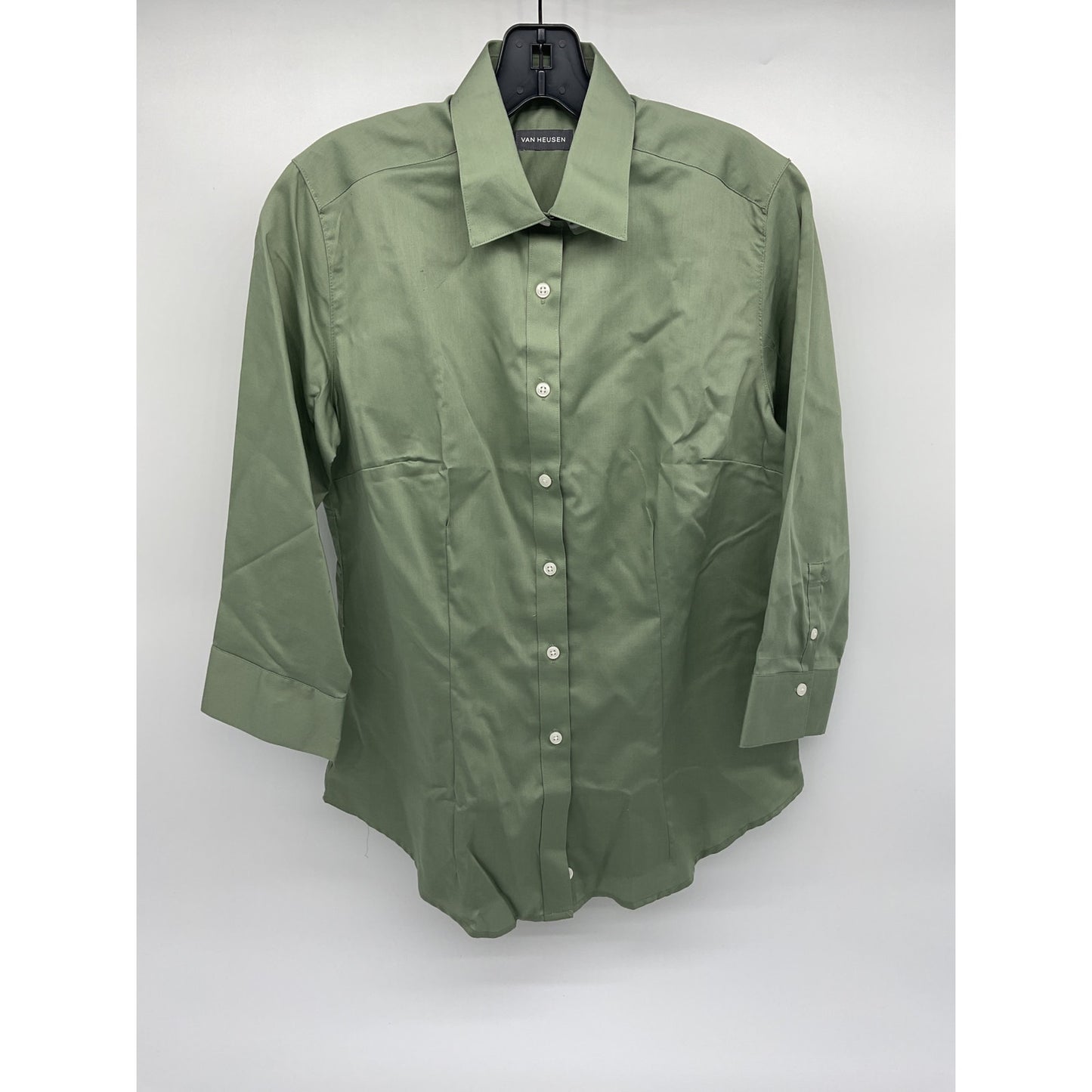 Van Heusen Women’s Button-Up Dress Shirt S (4–6)