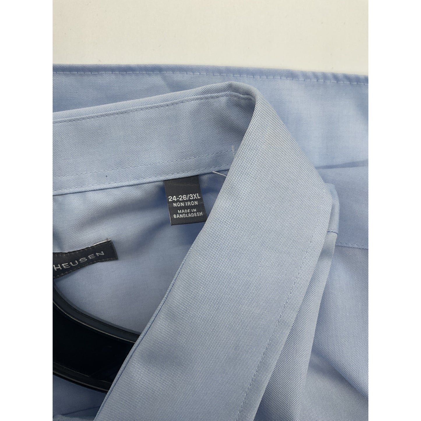 Van Heusen Women’s Long-Sleeve Dress Shirt – 3XL (24–26)