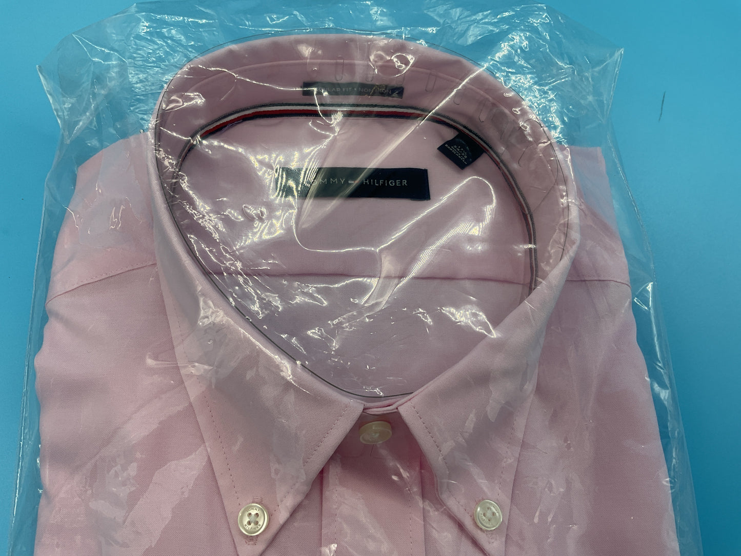 Tommy Hilfiger Men's Non Iron Solid Button Down Collar, Desert Rose, 17.5" Neck 34"-35" Sleeve