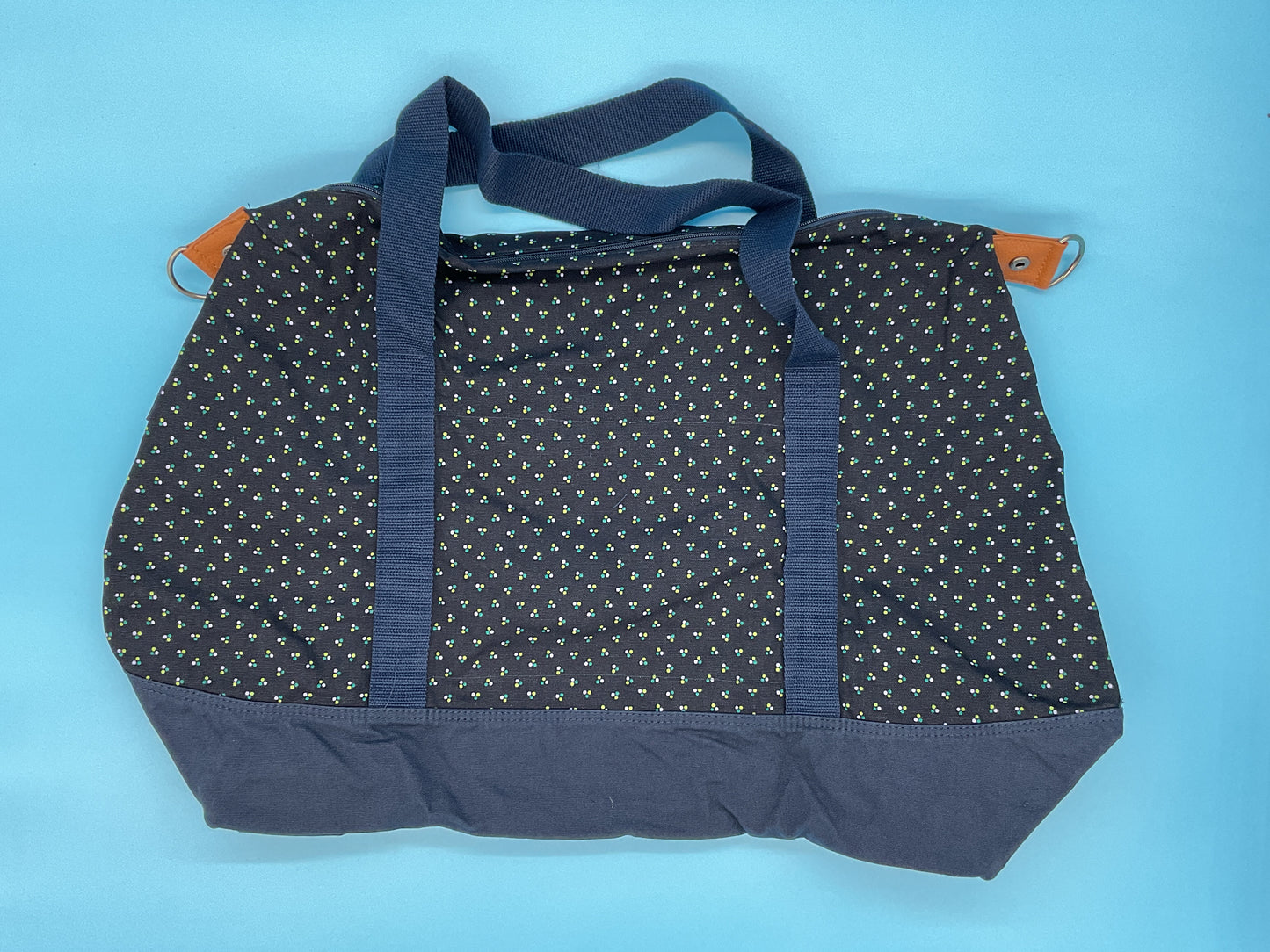 Thirty-One Gifts - Duffle Bag - Multicolor Dots