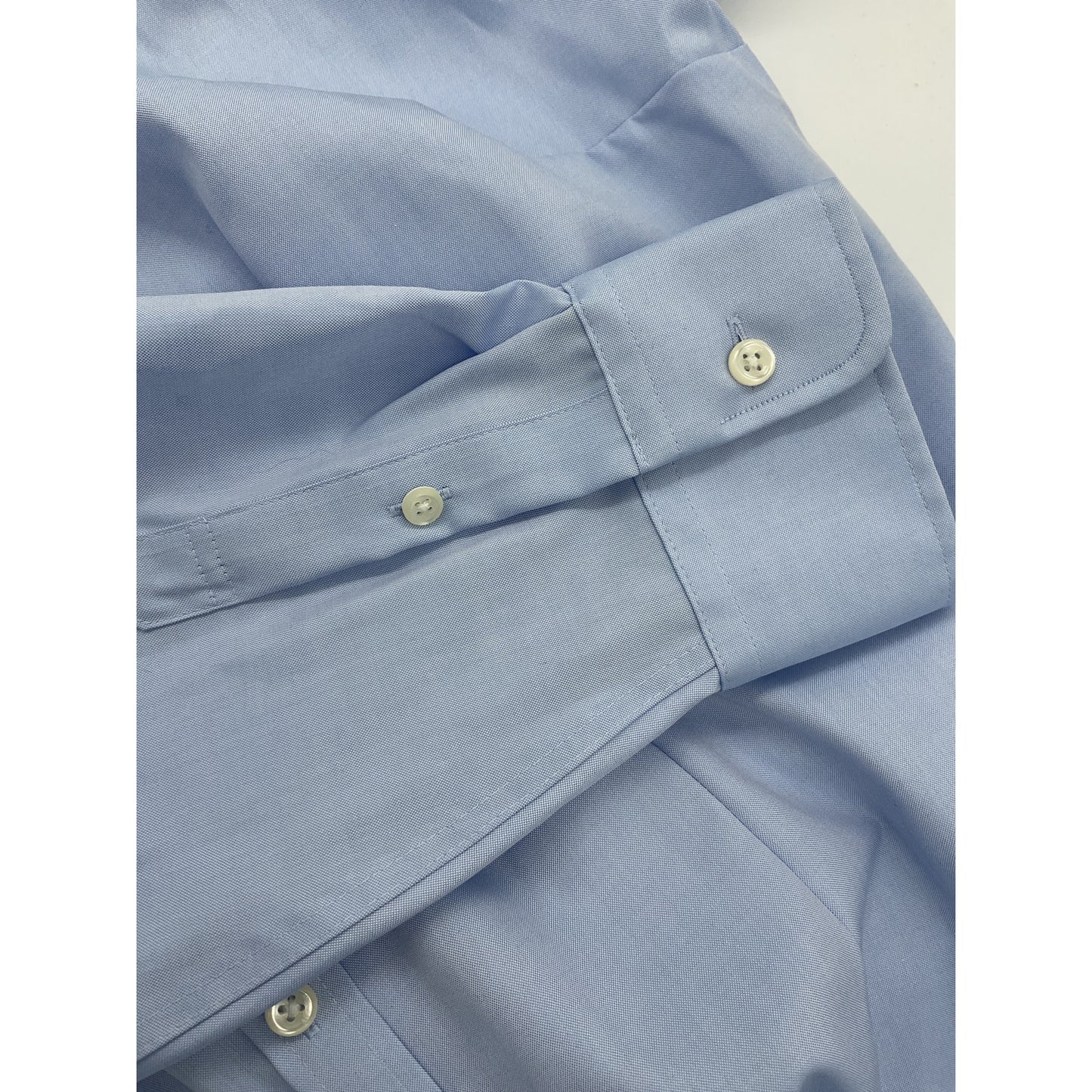 Van Heusen Women’s Long-Sleeve Dress Shirt – XL (16–18)