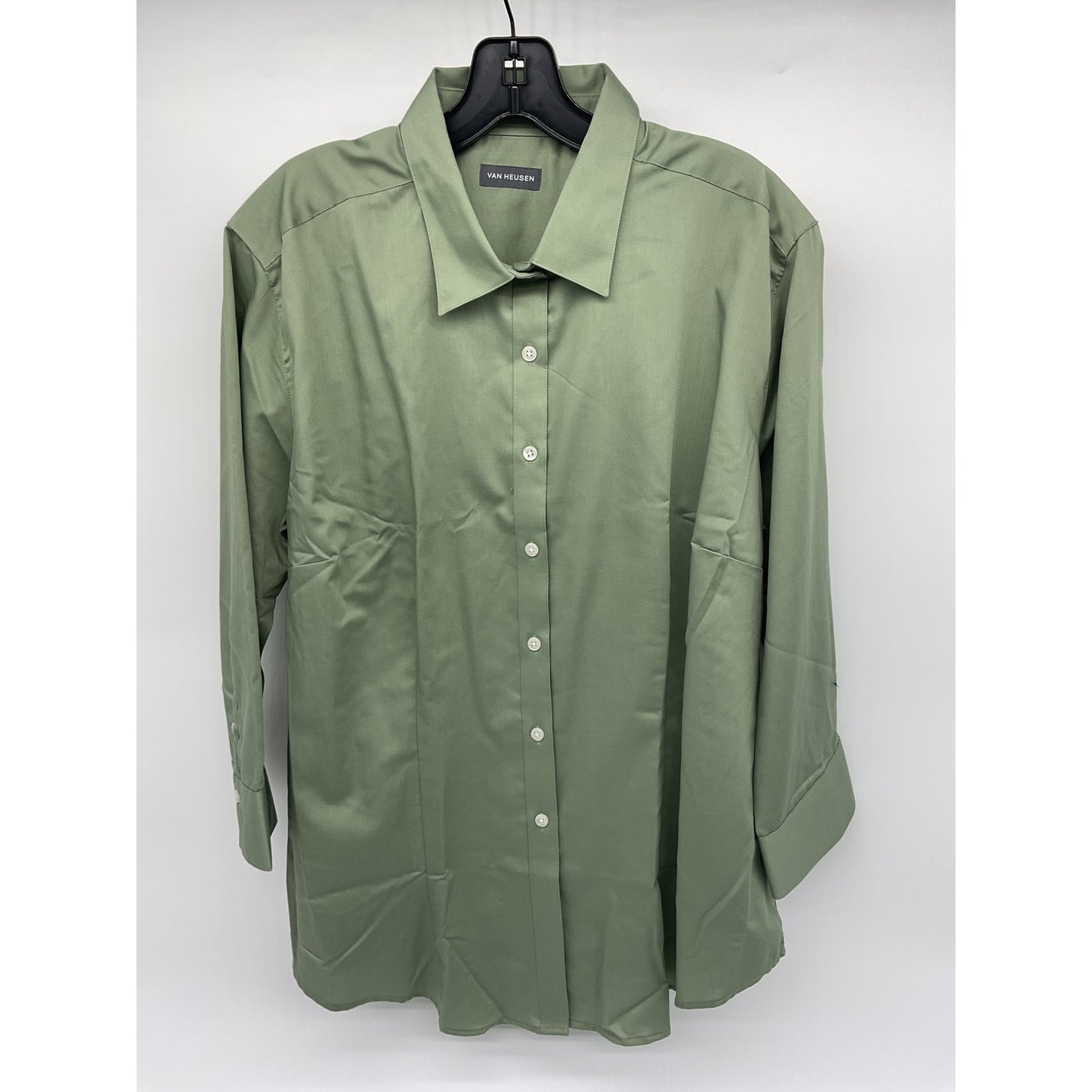 Van Heusen Women’s Long-Sleeve Dress Shirt XL (16–18)