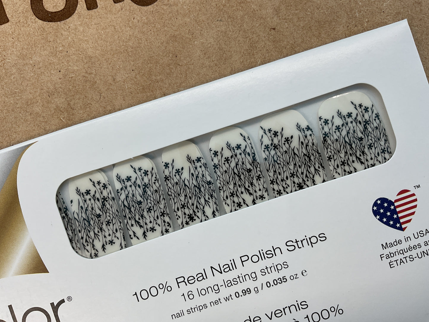 Color Street Nail Strips – Grow On You (Clear Overlay)