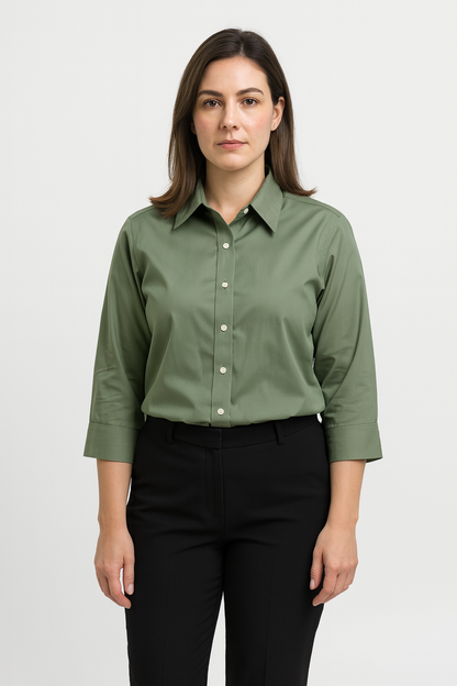 Van Heusen Women’s Button-Up Dress Shirt L (8–10)