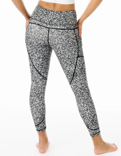 Zyia Active ~  Black Mosaic Pocket Soft n Snug Mid-Rise Leggings