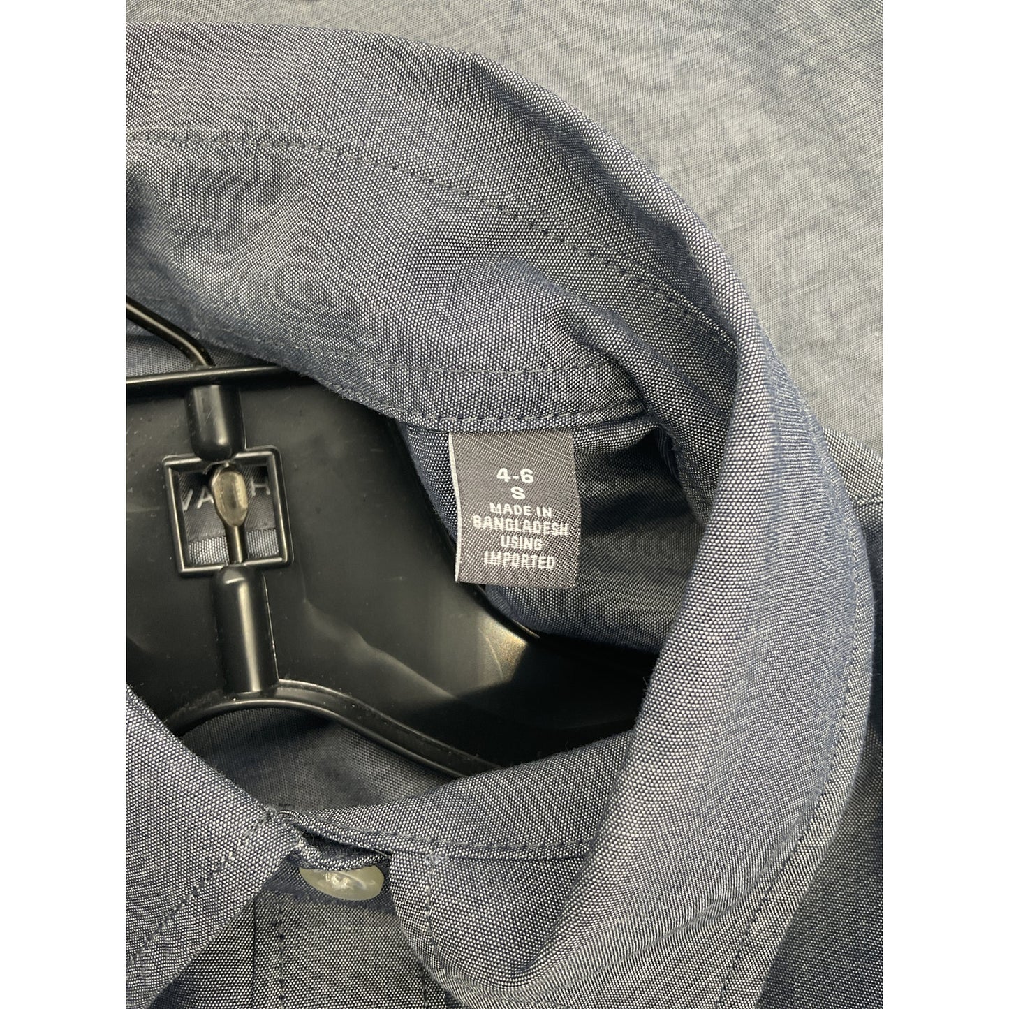 Van Heusen Womens Gray Button Up Size 4-6 S