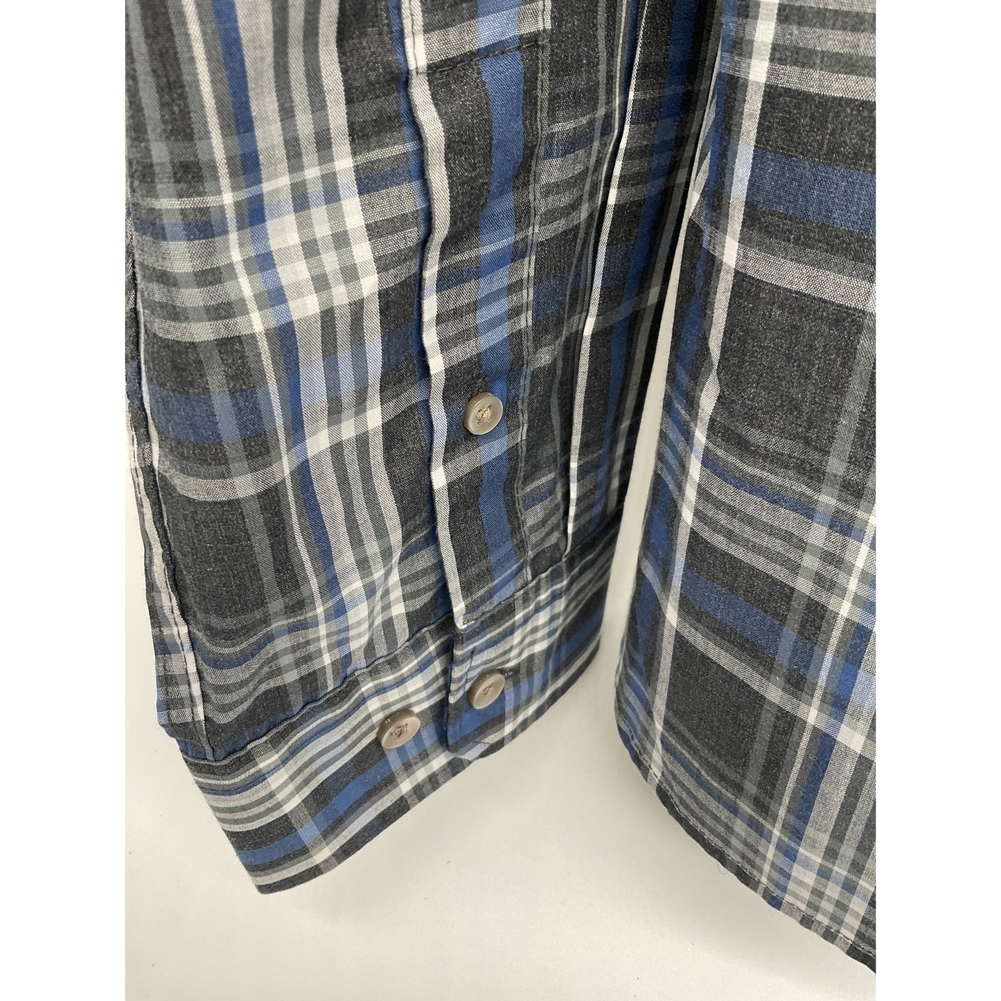 Van Heusen Never Tuck Long Sleeve Shirt – XXL