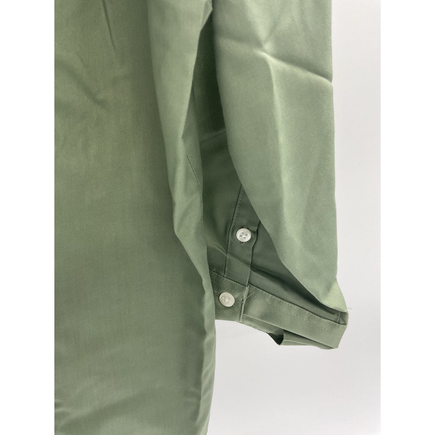 Van Heusen Women’s Long-Sleeve Dress Shirt – XL (16–18)