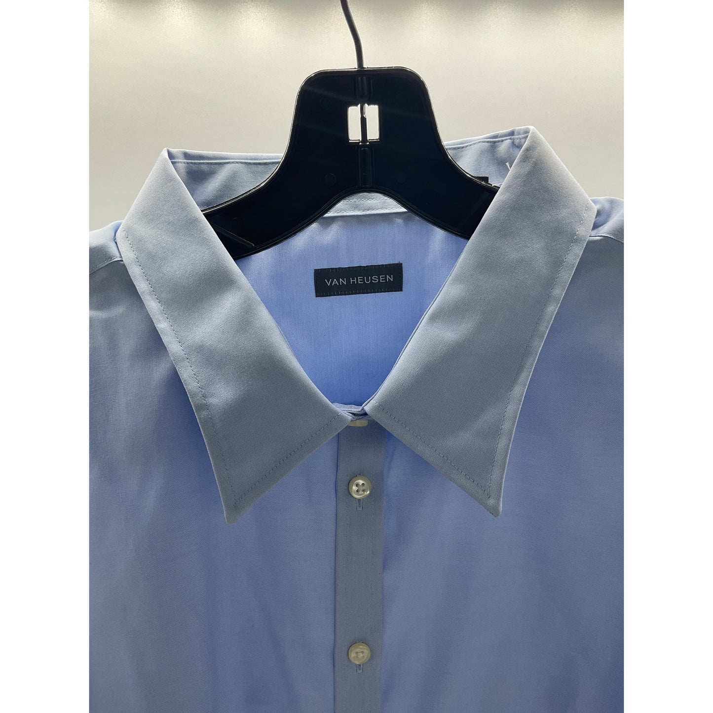 Van Heusen Women’s Long-Sleeve Dress Shirt – 3XL (24–26)