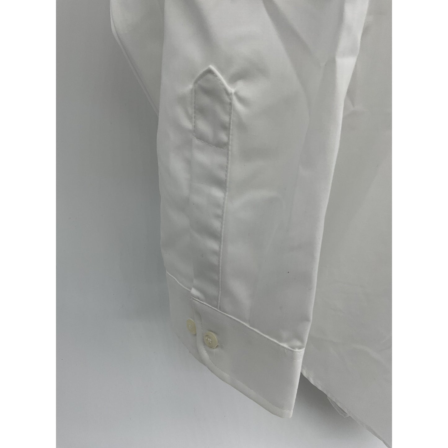 Van Heusen Women’s Button-Up Dress Shirt 3XL (24–26)