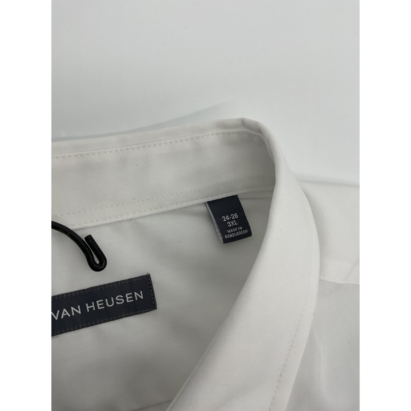 Van Heusen Women’s Button-Up Dress Shirt 3XL (24–26)