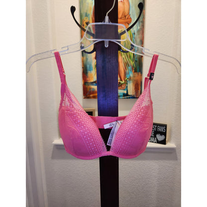 Incredible by Victoria Secret | Plunge Bra | *32DDD* | NWT