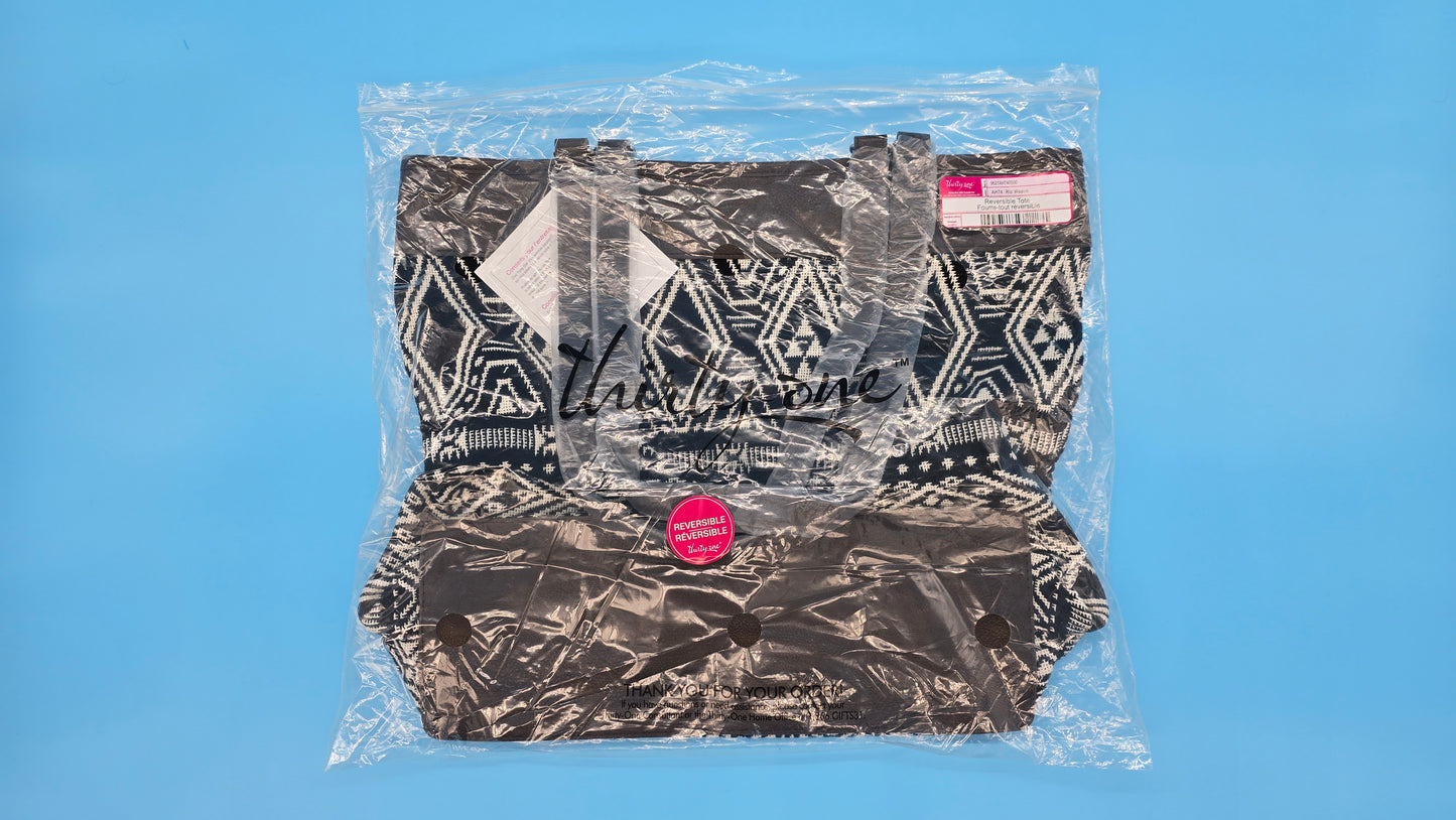 Thirty-One Gifts Reversible Tote *Rio Weave*