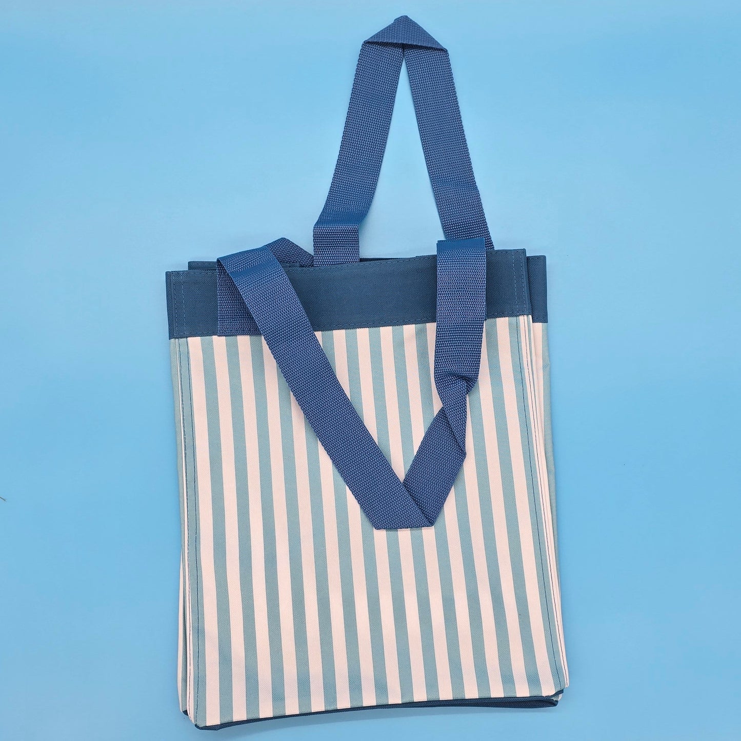 Thirty-One Gifts Essential Storage Tote *Summer Stripes*