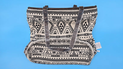 Thirty-One Gifts Reversible Tote *Rio Weave*