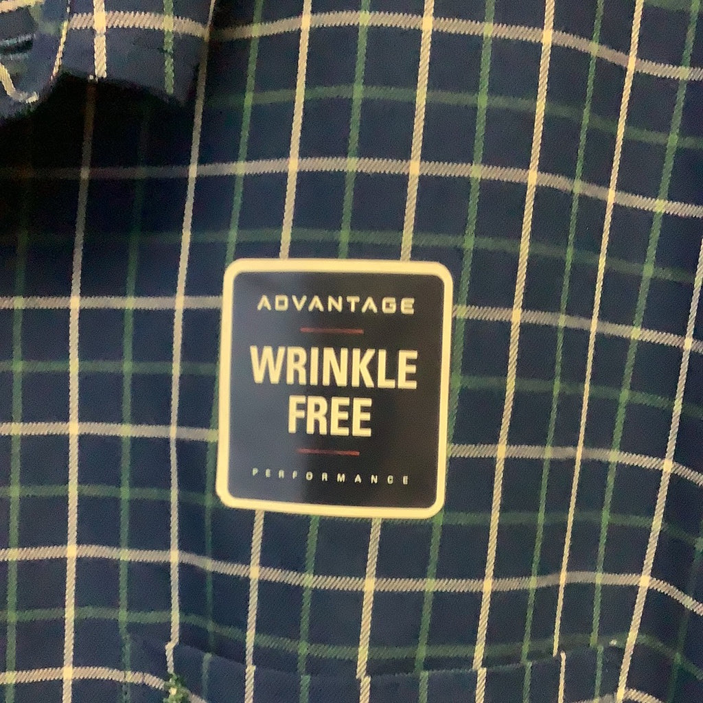 Izod advantage, long sleeve, wrinkle free, men’s dress shirt - NWT