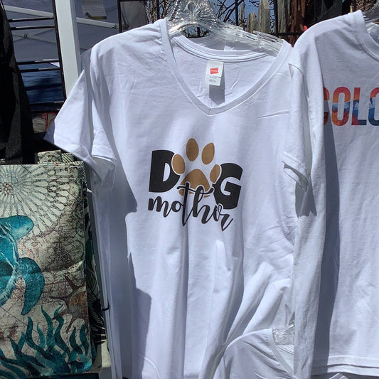 Dog Mother V-neck t-shirt