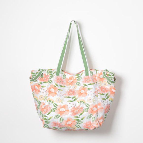 Thirty One New Horizons Tote ~ Morning Floral